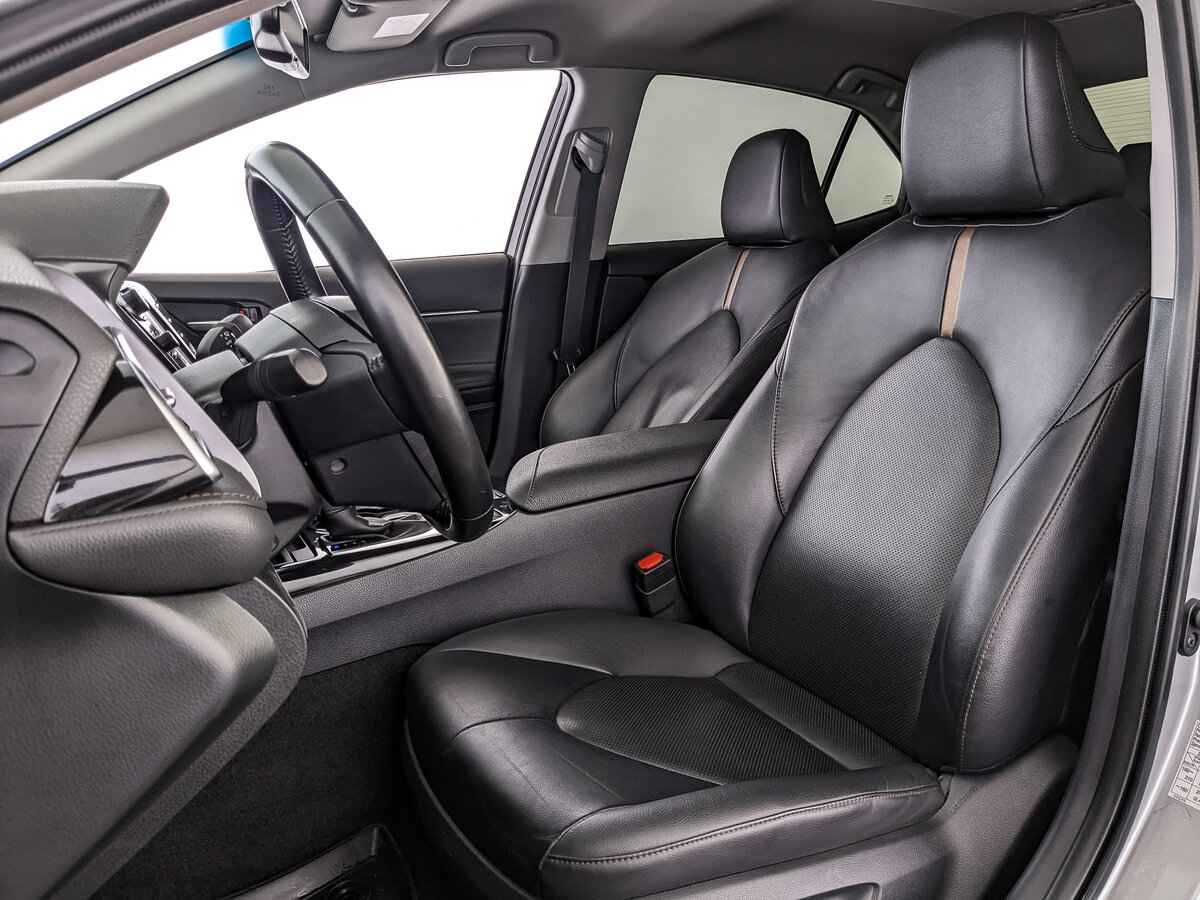 Toyota Camry, 2020