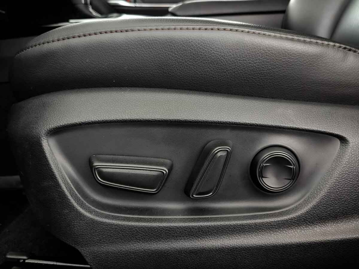 Toyota Camry, 2020