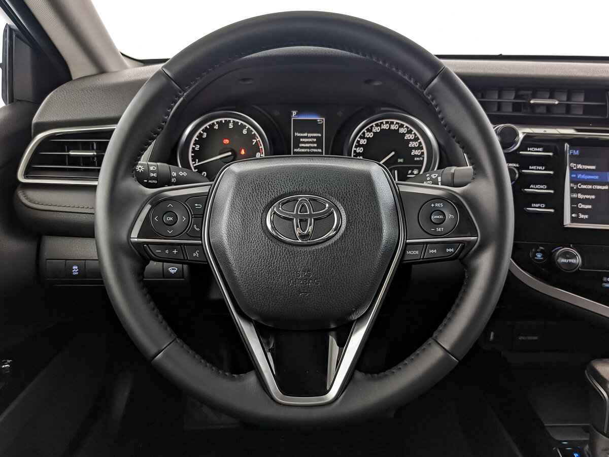 Toyota Camry, 2020