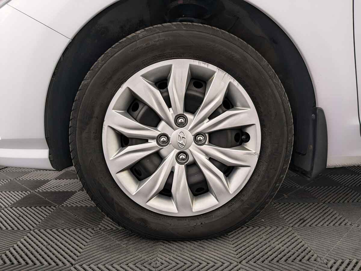 Hyundai Solaris, 2022