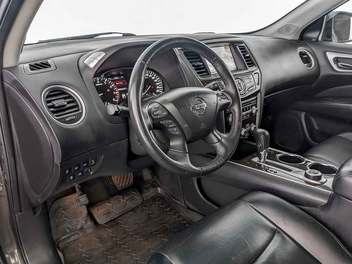 Nissan Pathfinder, 2016