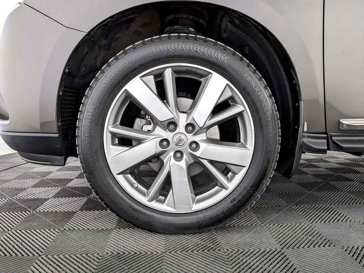 Nissan Pathfinder, 2016