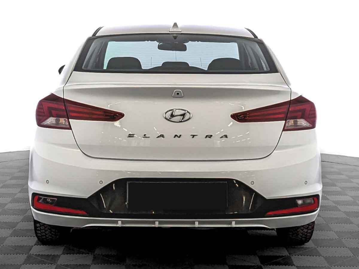 Hyundai Elantra, 2020