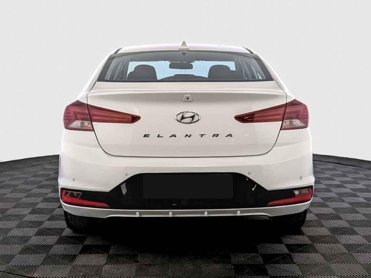 Hyundai Elantra, 2020