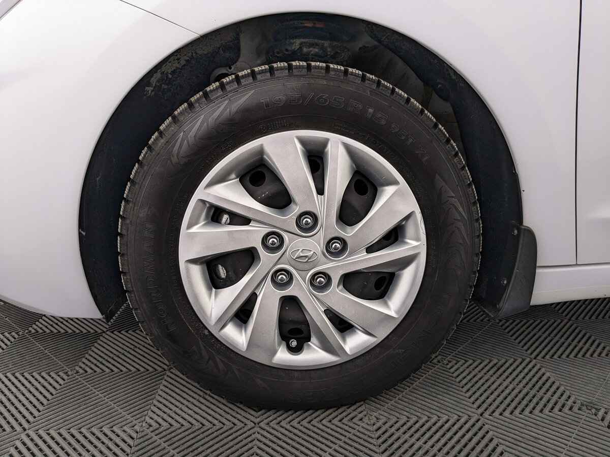 Hyundai Elantra, 2020