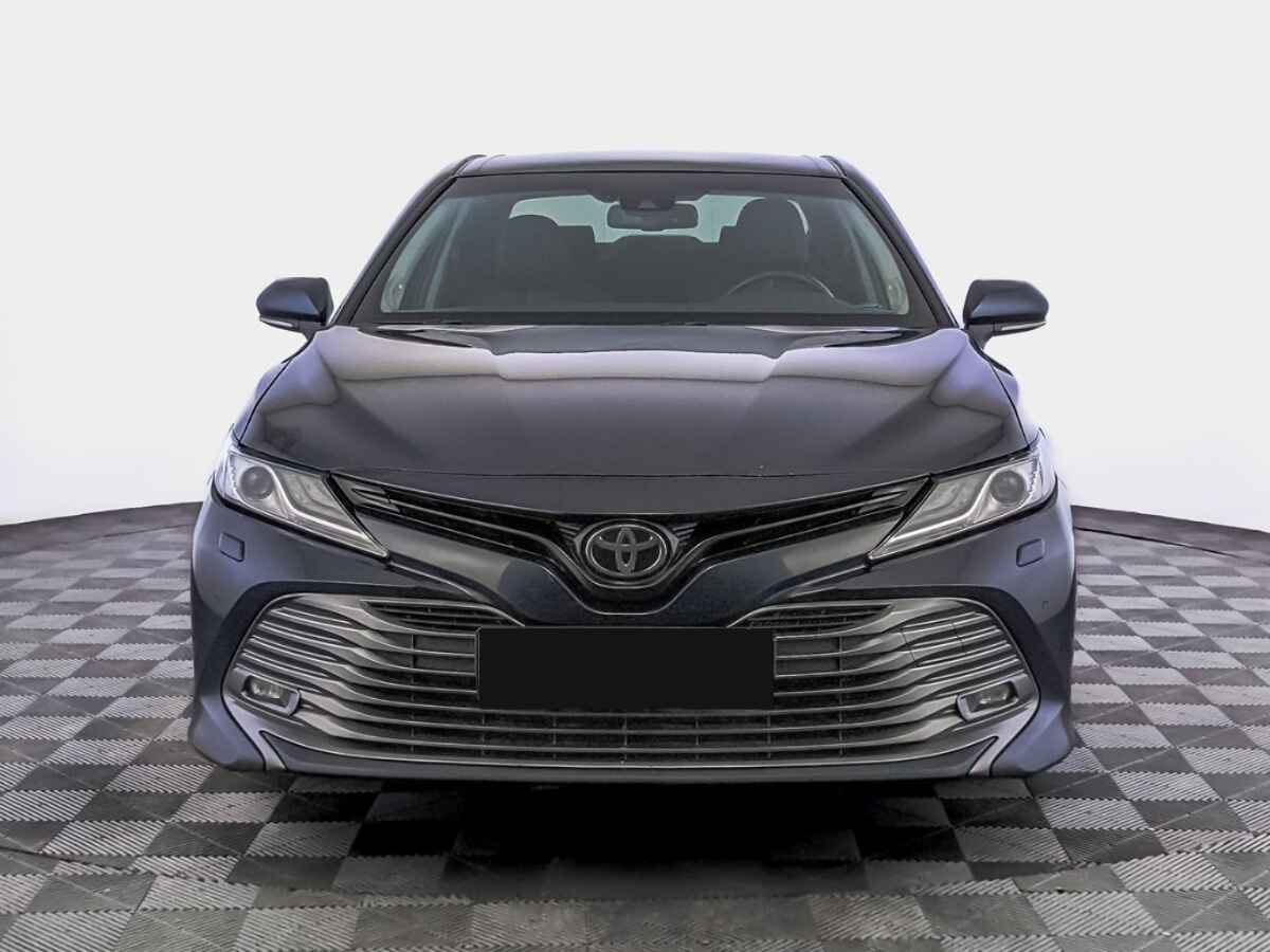 Toyota Camry, 2018