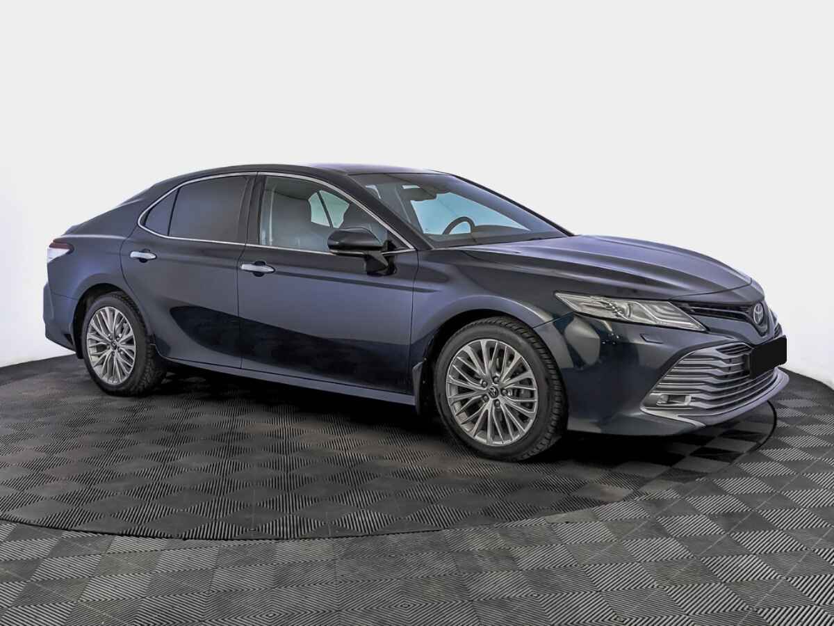 Toyota Camry, 2018
