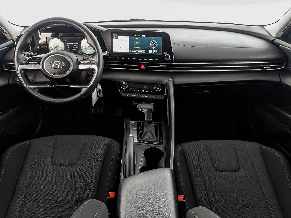 Hyundai Elantra, 2021