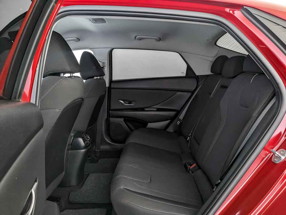 Hyundai Elantra, 2021