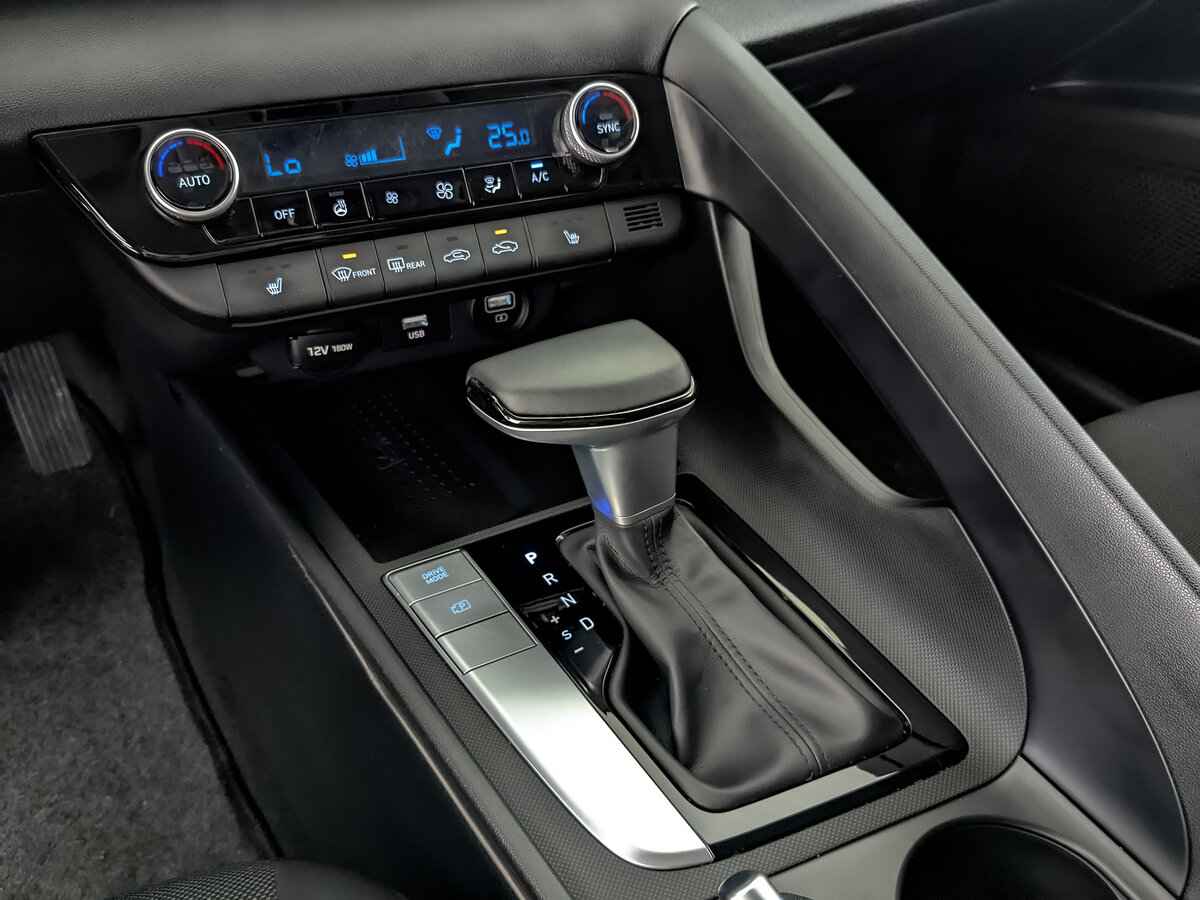 Hyundai Elantra, 2021