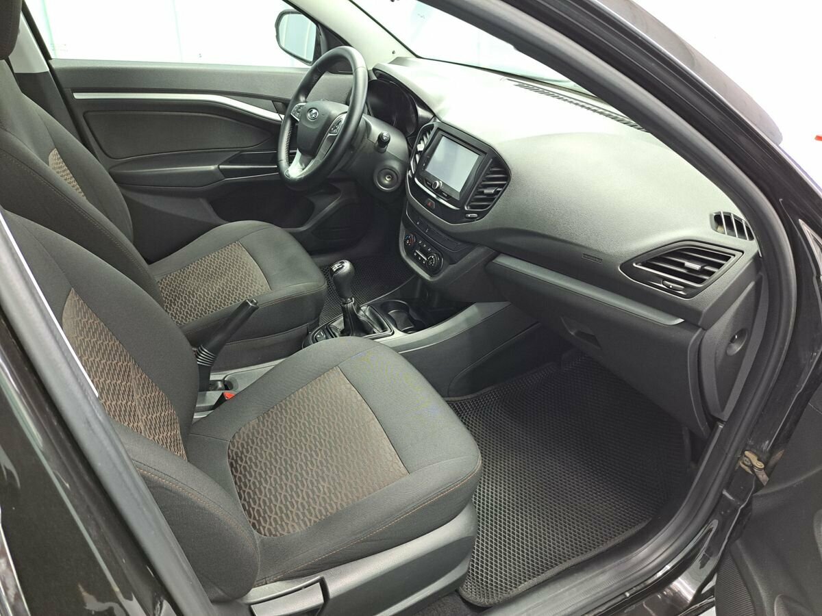 Lada (ВАЗ) Vesta, 2017