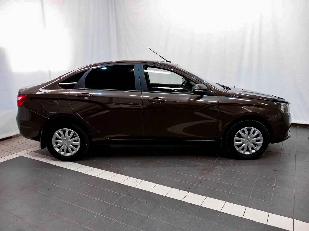 Lada (ВАЗ) Vesta, 2017