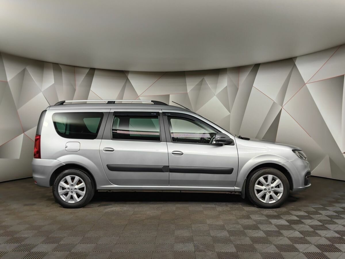 Lada (ВАЗ) Largus, 2021