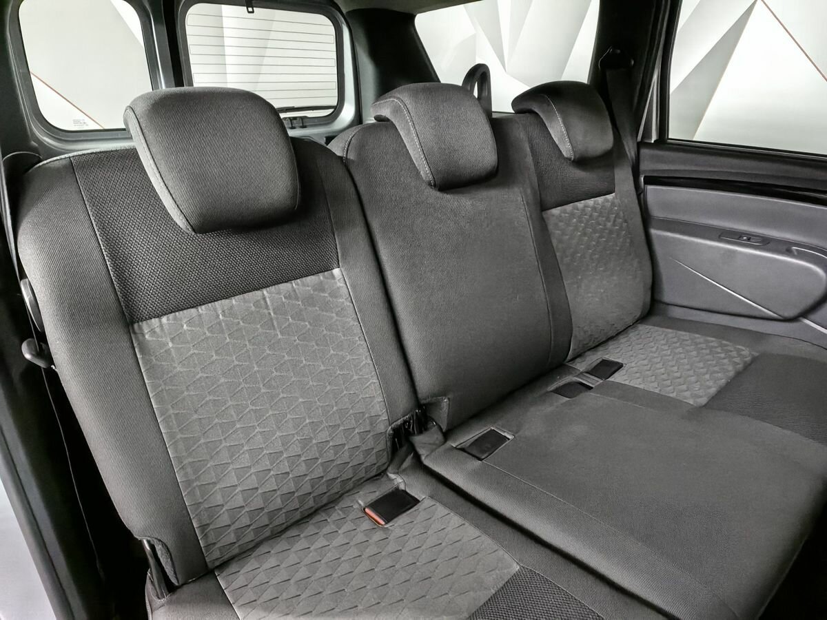 Lada (ВАЗ) Largus, 2021