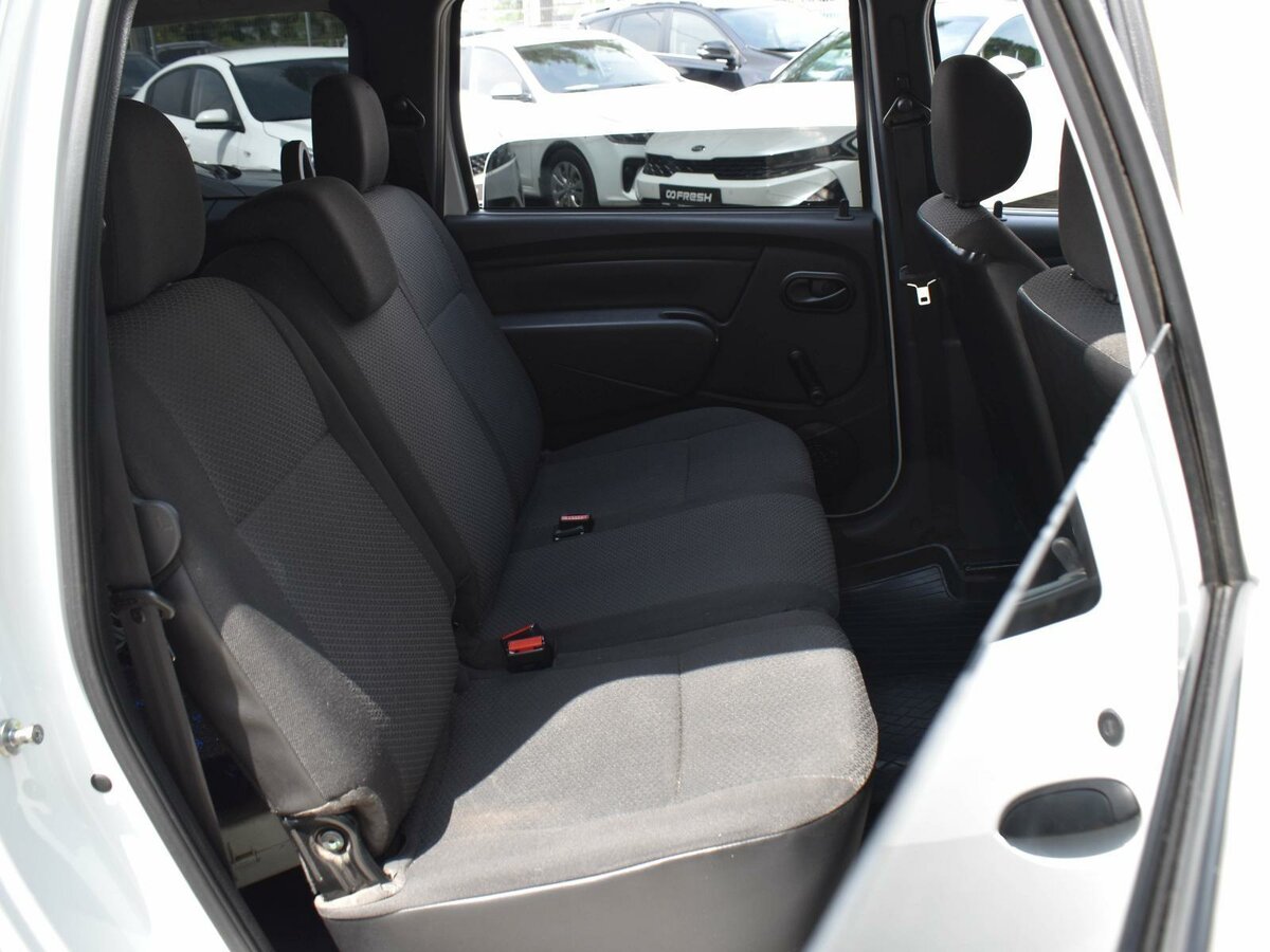 Lada (ВАЗ) Largus, 2013