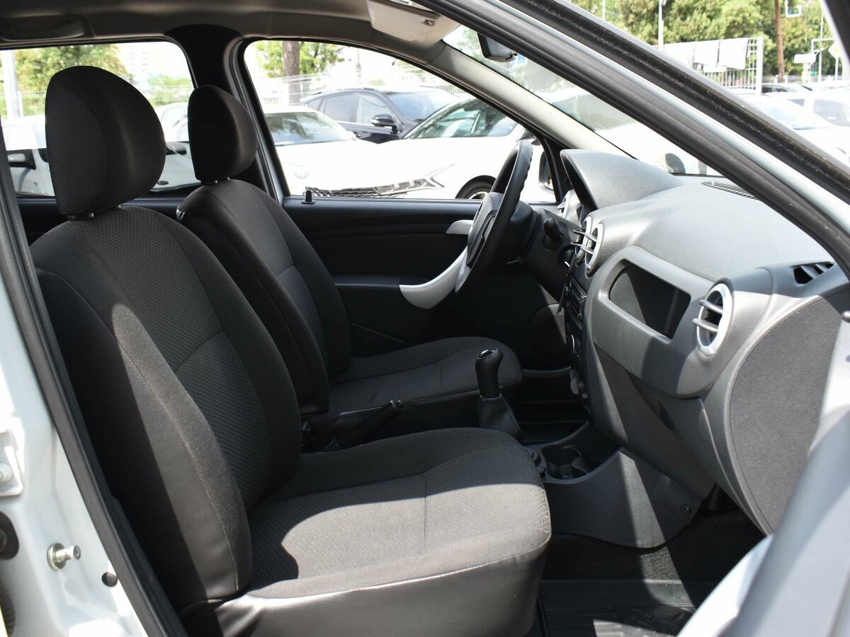 Lada (ВАЗ) Largus, 2013