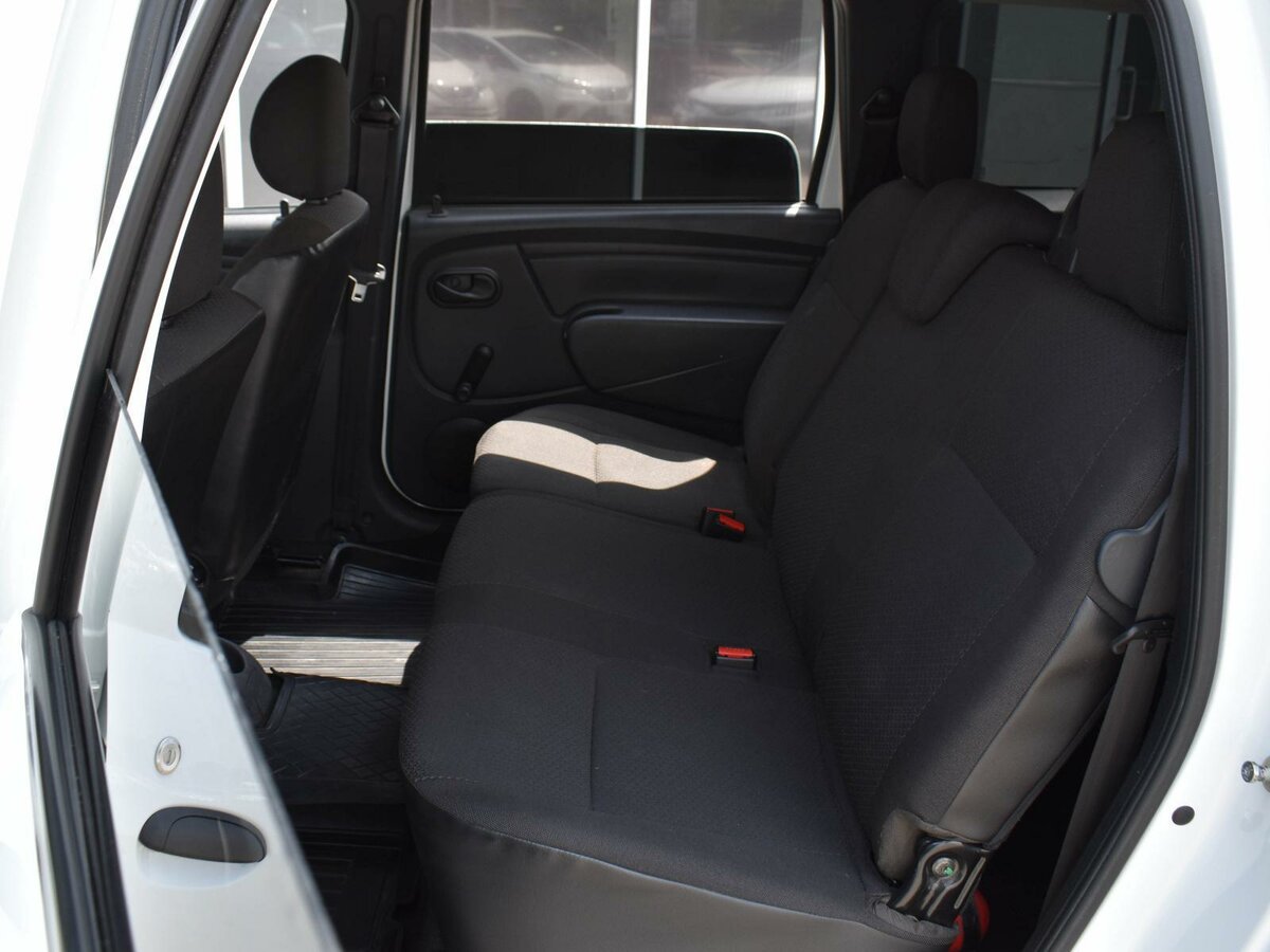 Lada (ВАЗ) Largus, 2013