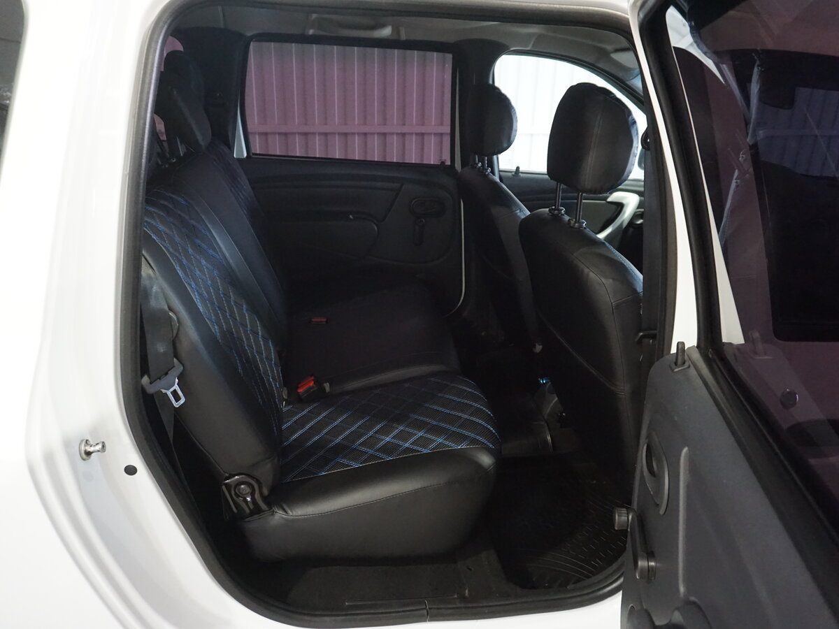 Lada (ВАЗ) Largus, 2017