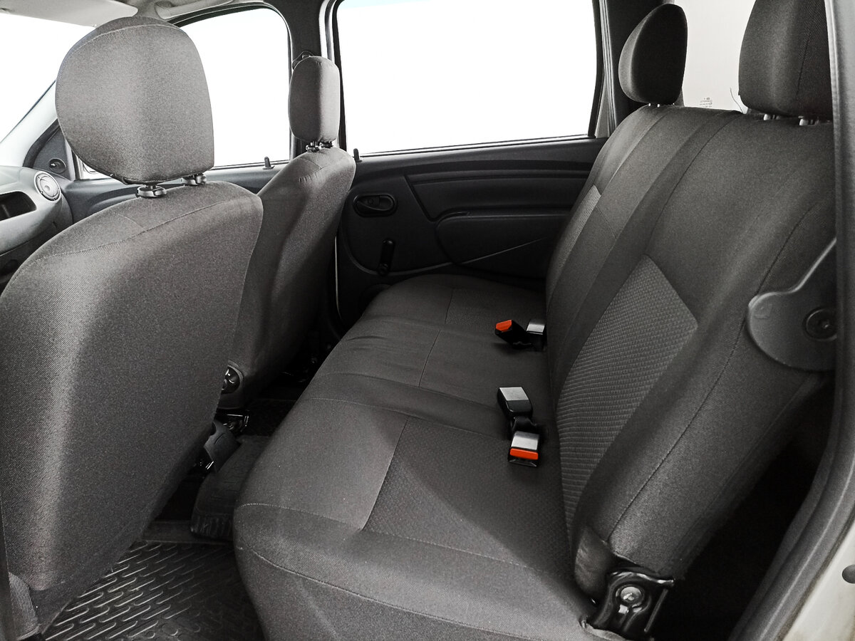 Lada (ВАЗ) Largus, 2015