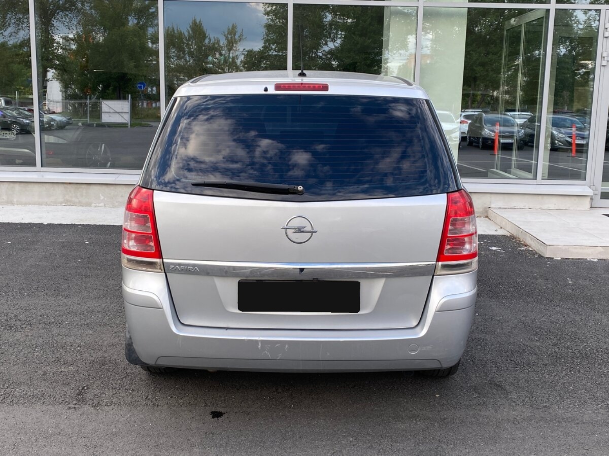 Opel Zafira, 2011