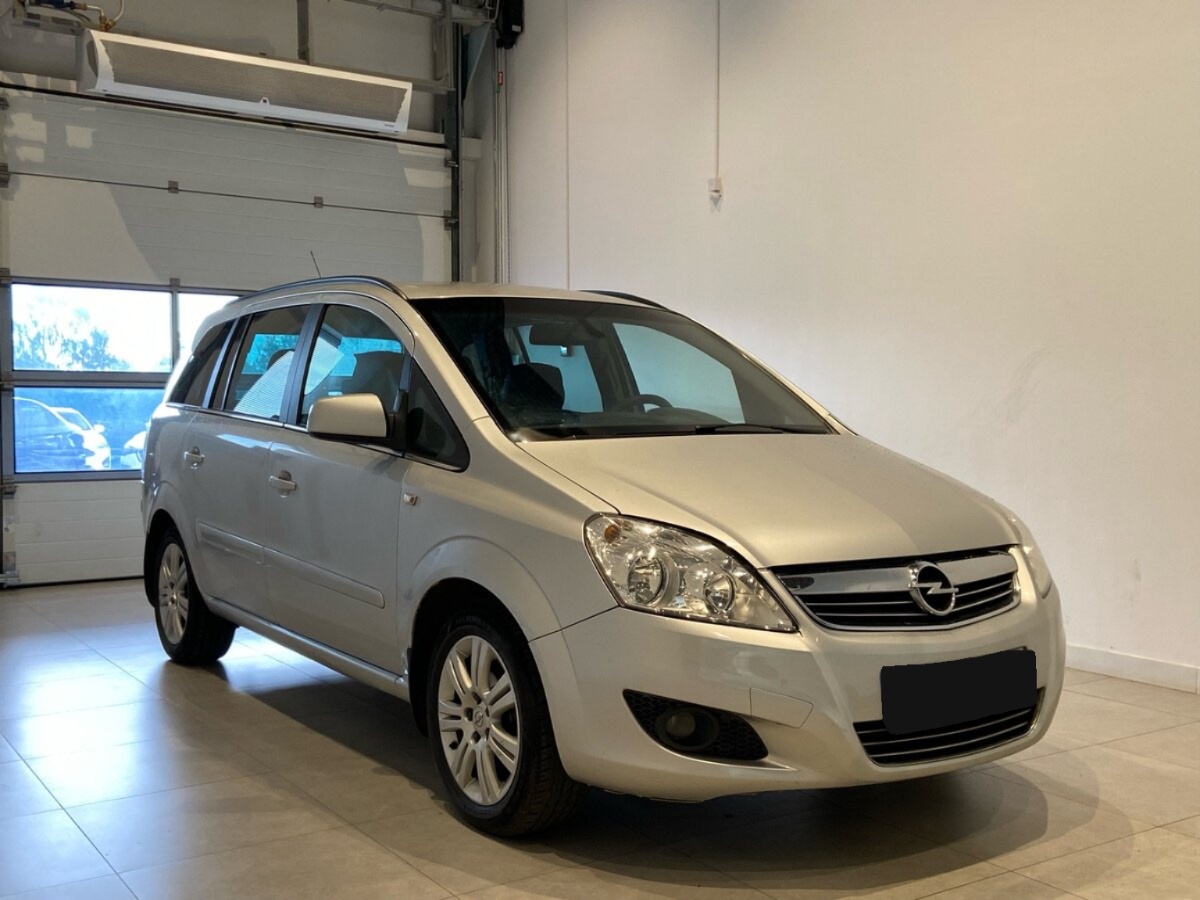 Opel Zafira, 2011
