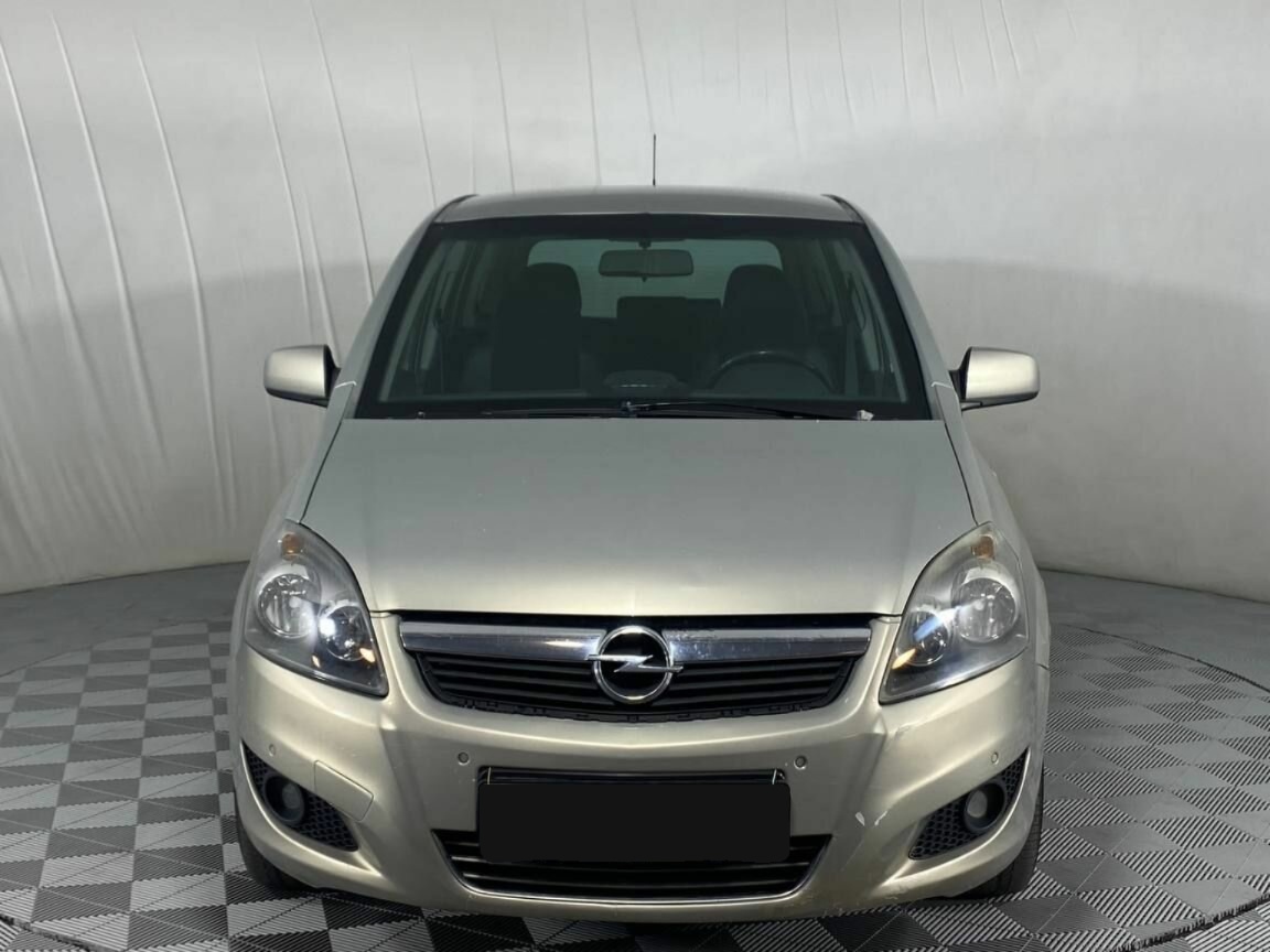 Opel Zafira, 2011