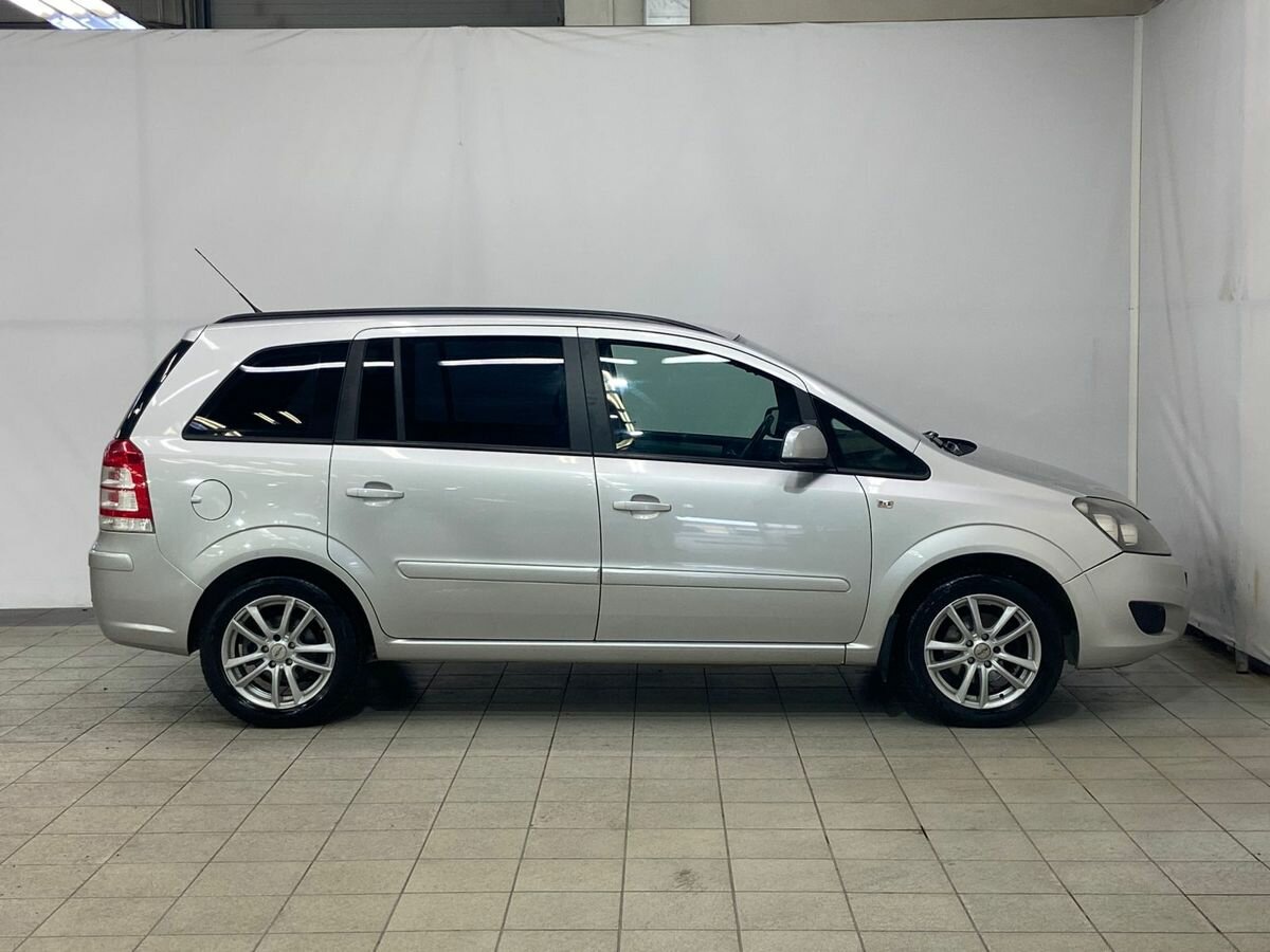 Opel Zafira, 2012