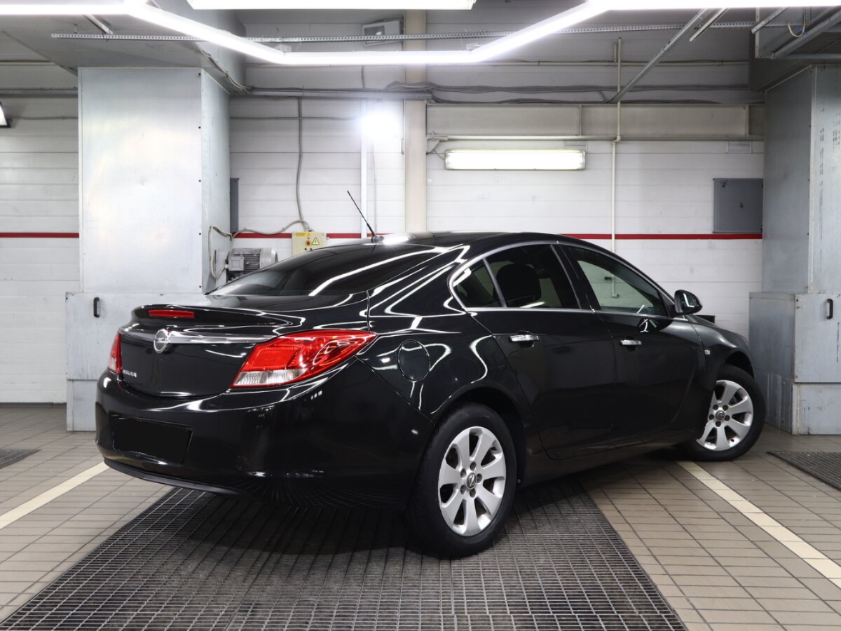 Opel Insignia, 2011