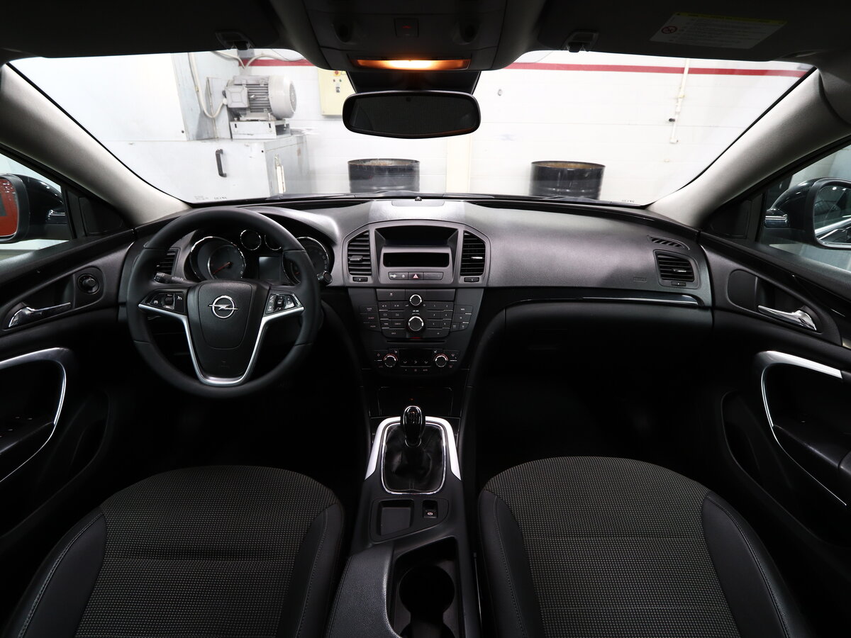 Opel Insignia, 2011