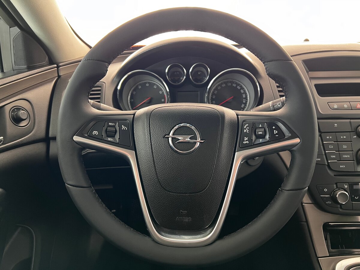 Opel Insignia, 2012
