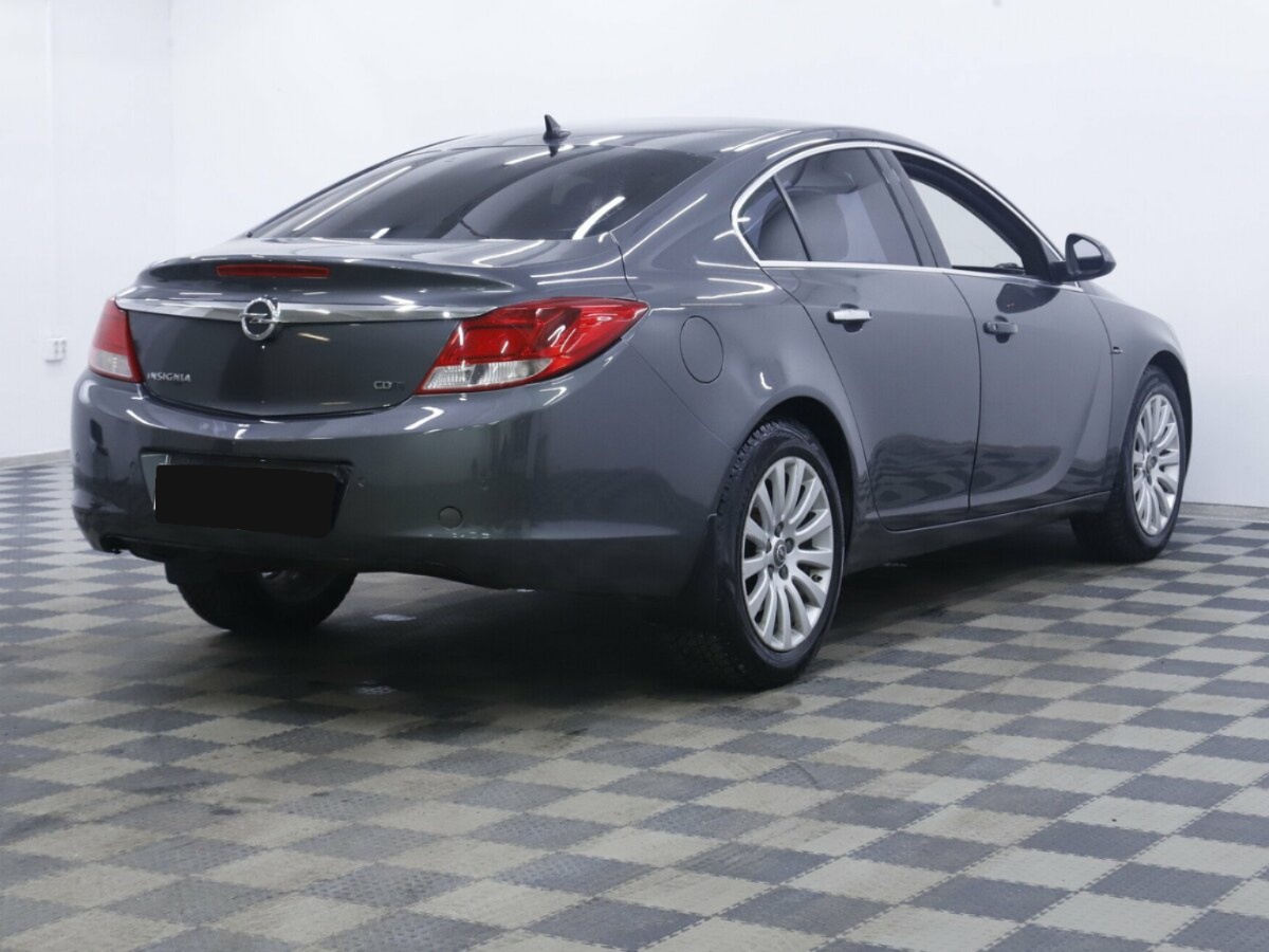 Opel Insignia, 2011