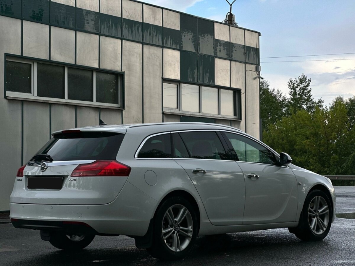 Opel Insignia, 2013