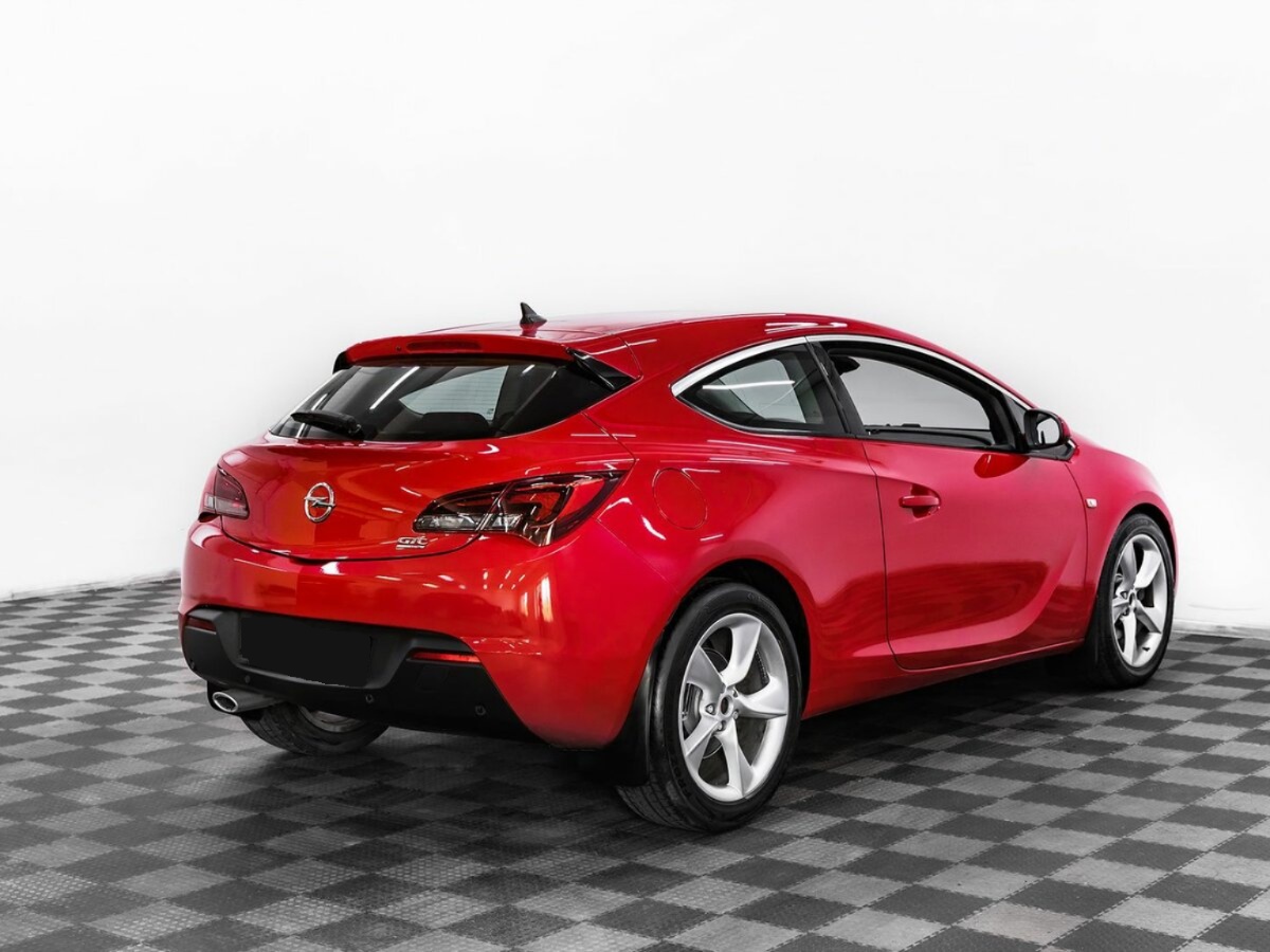 Opel Astra GTC, 2013