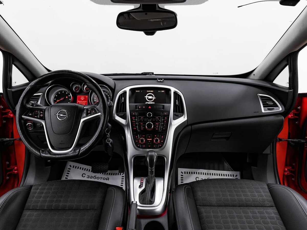 Opel Astra GTC, 2013