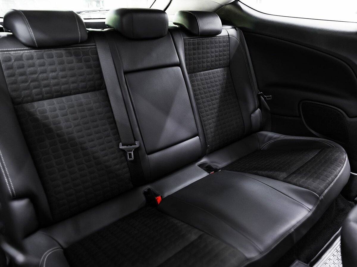 Opel Astra GTC, 2013