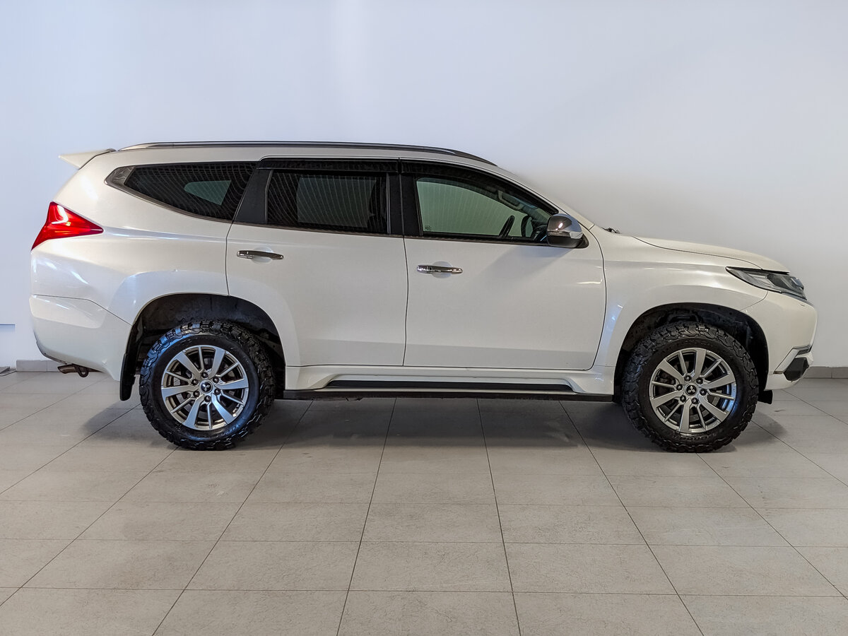 Mitsubishi Pajero Sport, 2016