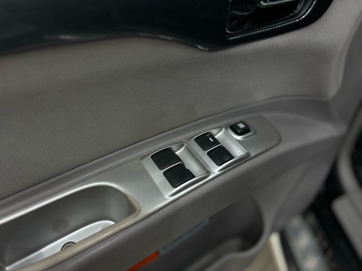 Mitsubishi Pajero Sport, 2014