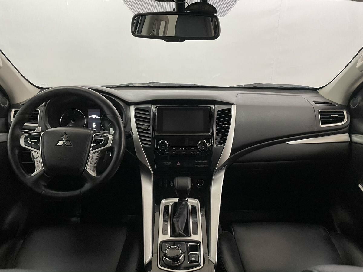 Mitsubishi Pajero Sport, 2017