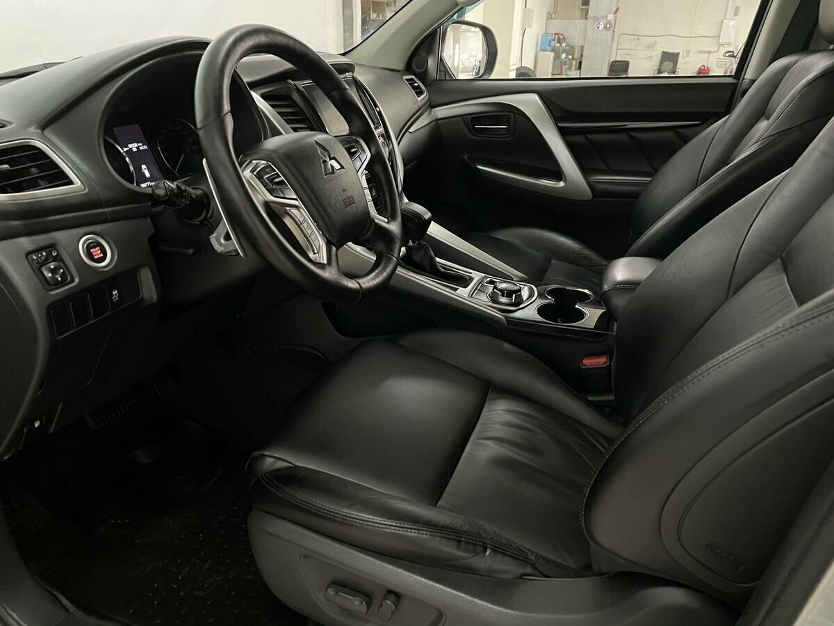 Mitsubishi Pajero Sport, 2017