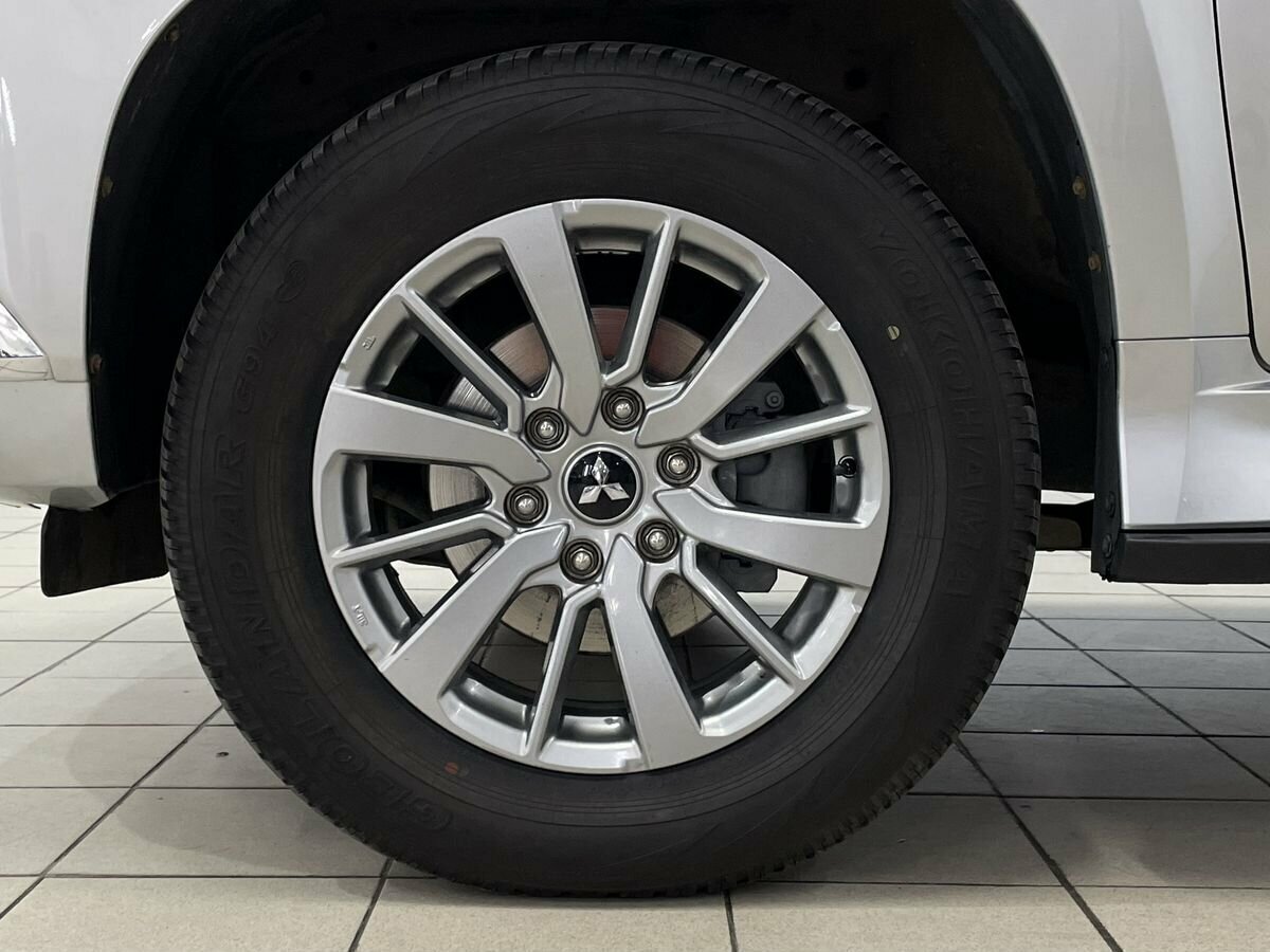 Mitsubishi Pajero Sport, 2017