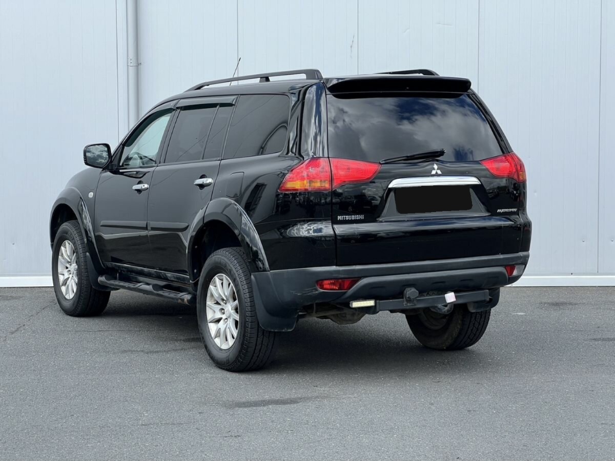 Mitsubishi Pajero Sport, 2011