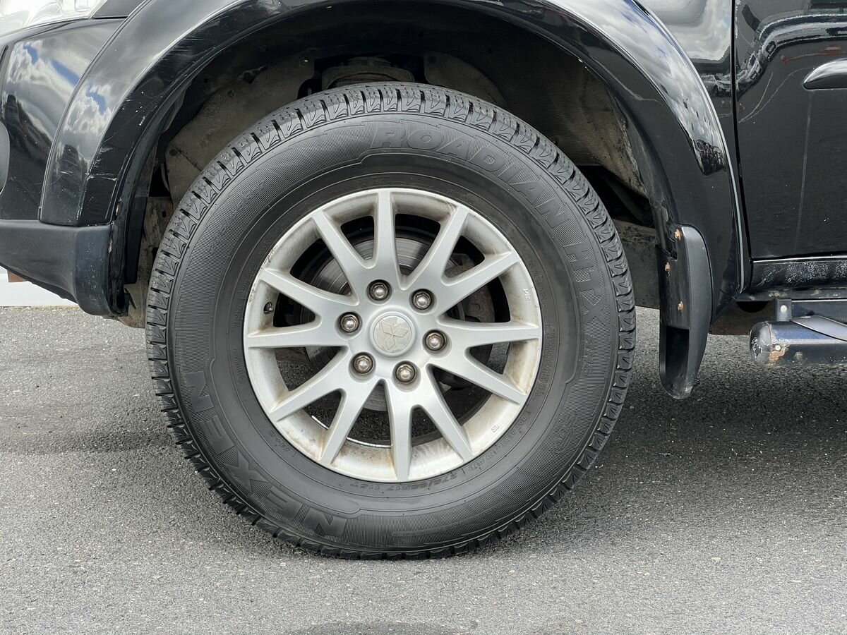 Mitsubishi Pajero Sport, 2011