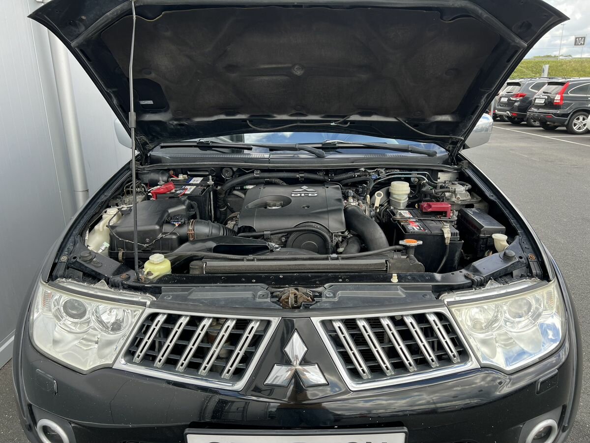 Mitsubishi Pajero Sport, 2011