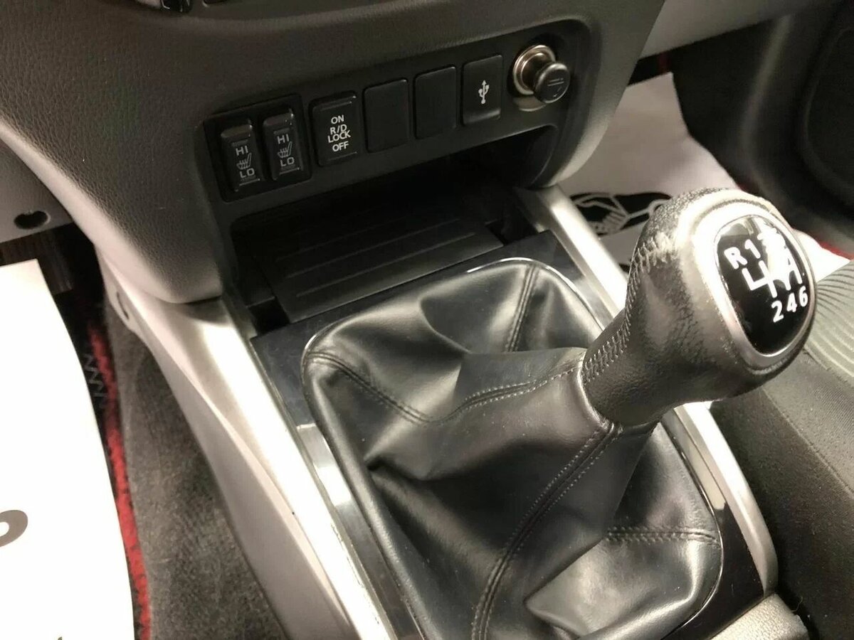 Mitsubishi Pajero Sport, 2018