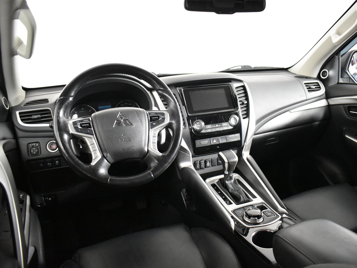 Mitsubishi Pajero Sport, 2020