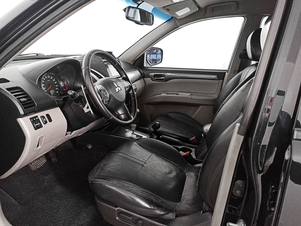 Mitsubishi Pajero Sport, 2014