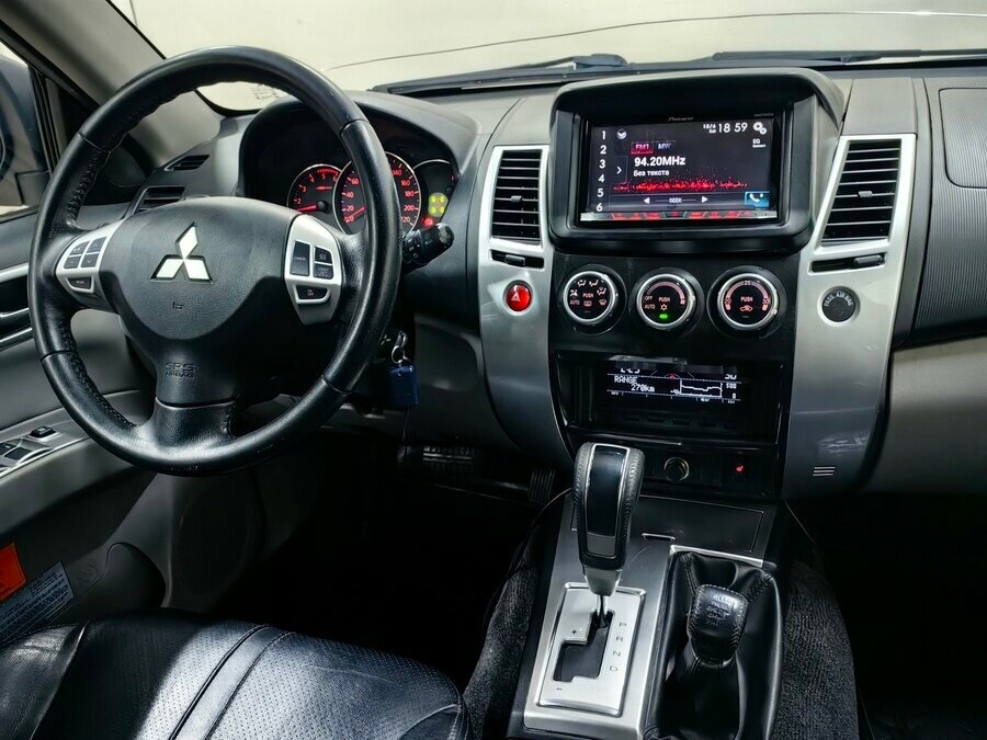 Mitsubishi Pajero Sport, 2012