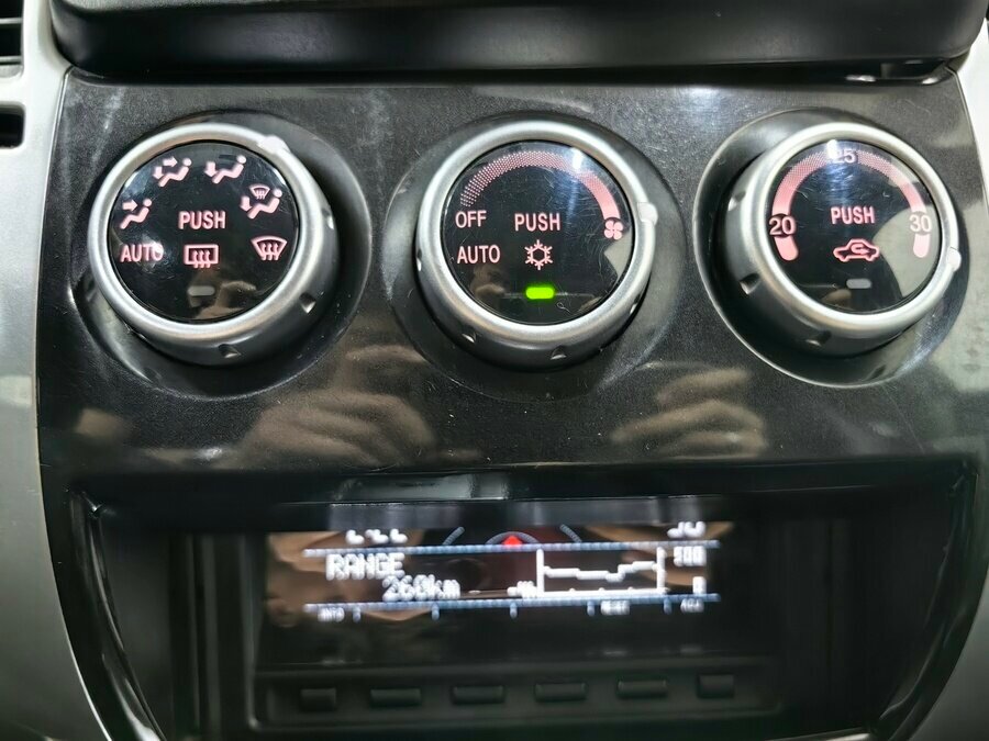 Mitsubishi Pajero Sport, 2012