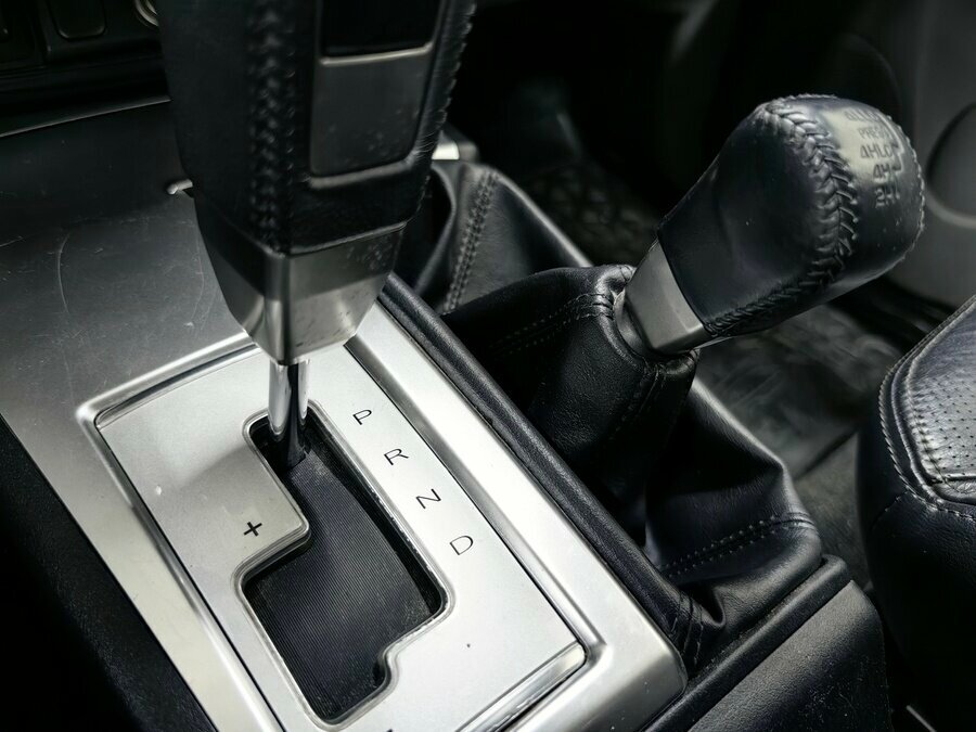 Mitsubishi Pajero Sport, 2012