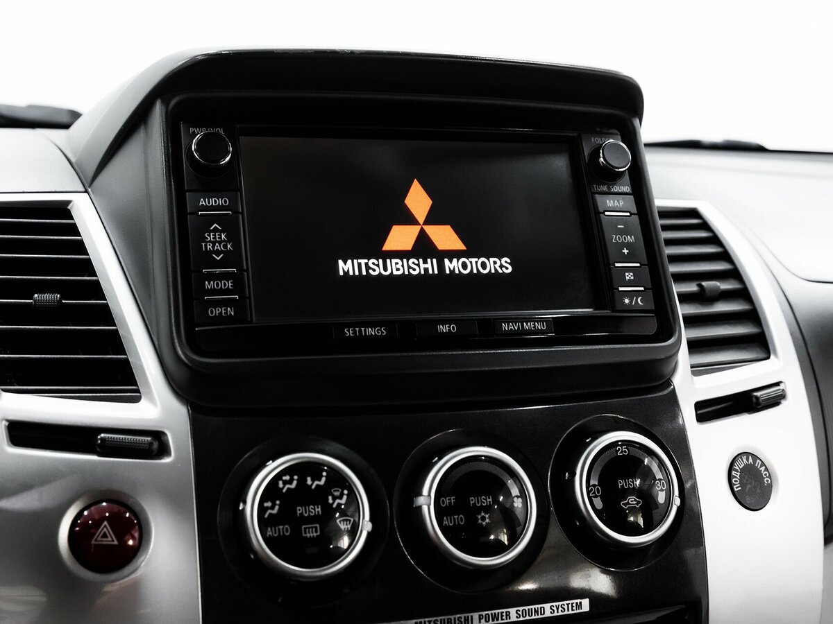 Mitsubishi Pajero Sport, 2013